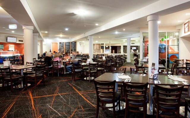 Vale Hotel