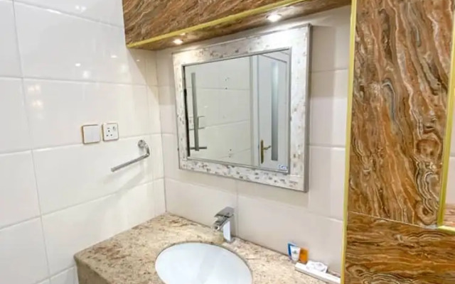 UrbanEdge Hotel