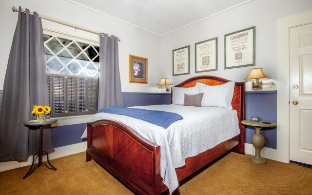 Oak Hill Bed & Breakfast