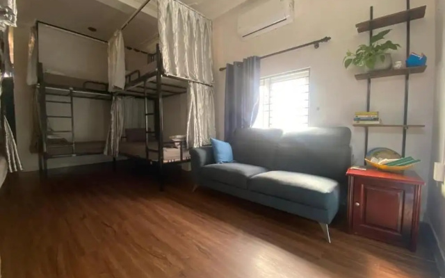 Dom Hostel and Bar – Guest Rooms – Da Nang