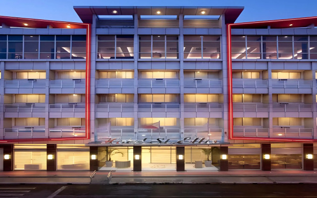 Hotel St Ellis
