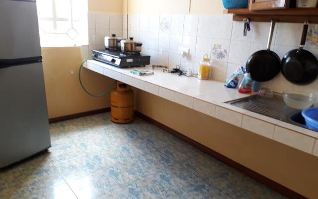 Allamanda Studios and Apartments