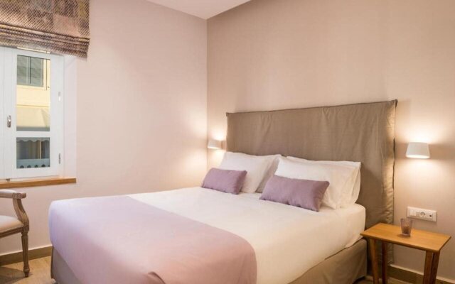 Avra Apartments Venetian Harbour