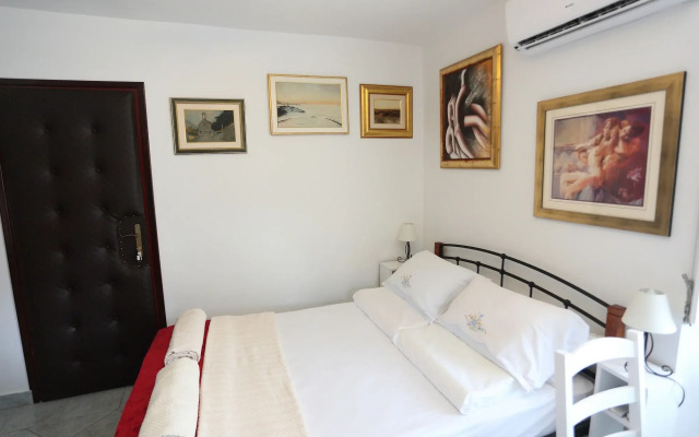 Golden Gate Rooms