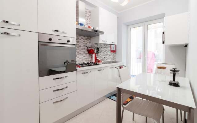 Via Merone 10 in Pozzuoli