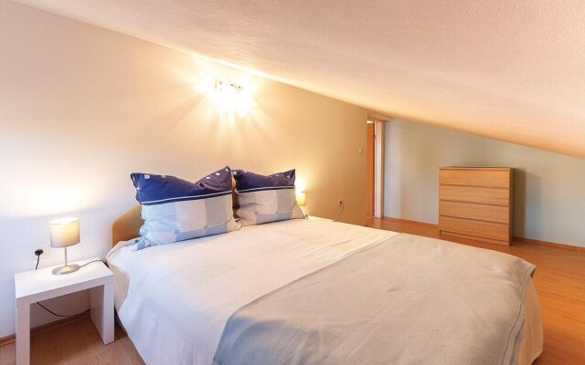 Nice Apartment in Pula With 4 Bedrooms and Wifi