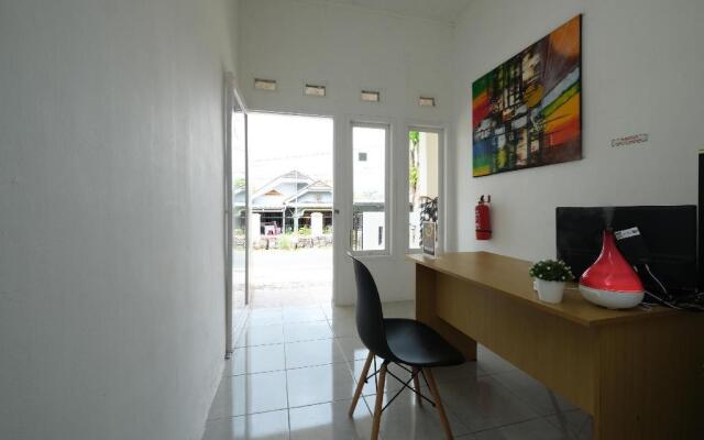 OYO 2551 Mango Residence
