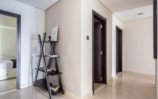 Pristine 2BR Apartment in Downtown Dubai - Sleeps 5!