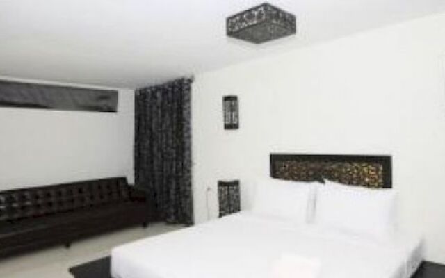 Kanpura Hotel