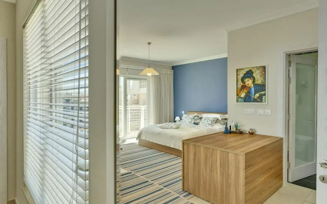 Luxury Apartment inc Pool & Views