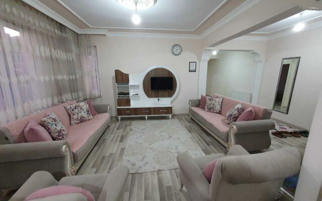 Lacin Apart Otel