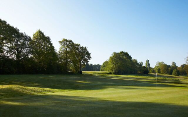 Lingfield Park Marriott Hotel & Country Club