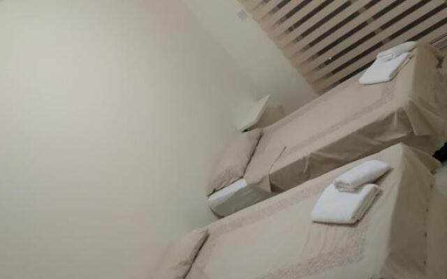 Impeccable 2 bed Penthouse