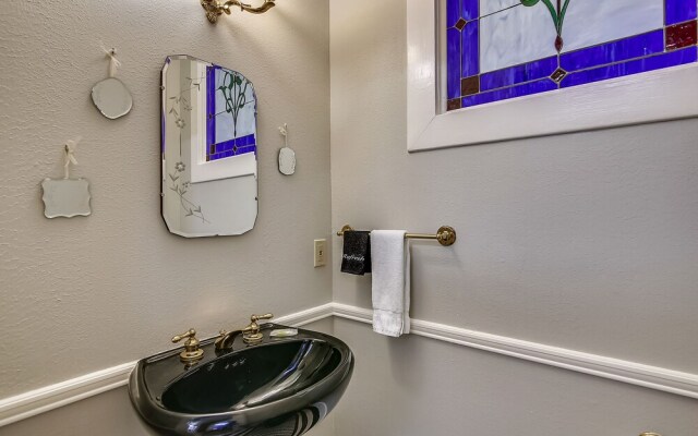 Ellie's Island Retreat