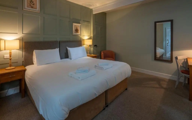 The Kings Arms Hotel - Inn