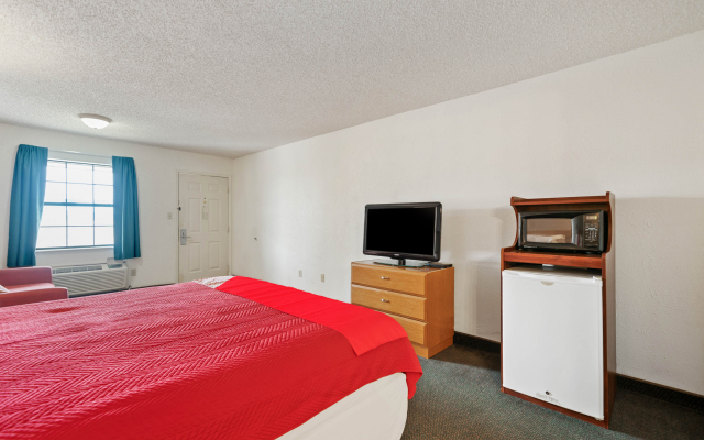 OYO Hotel Junction TX I-10