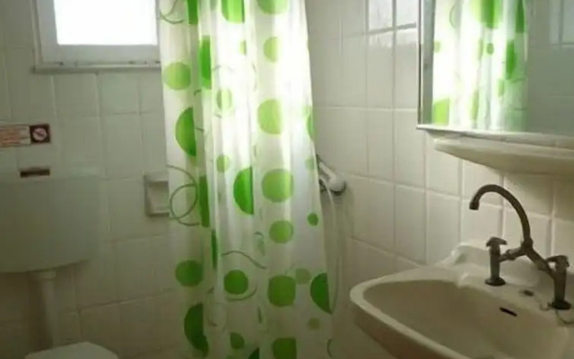 Haris Apartments