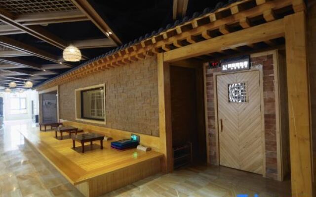 San Wennuan Spa Hotel