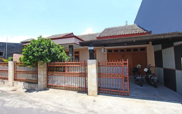 OYO 91777 Kemuning Guesthouse