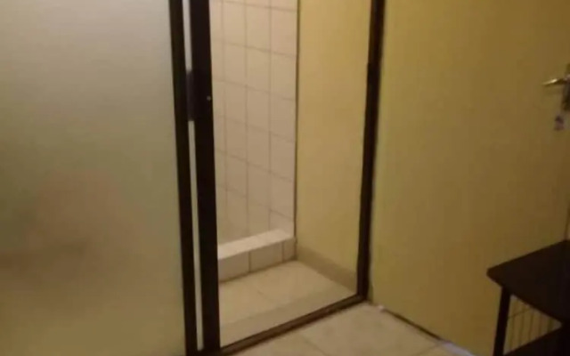 Paradise Hut Guesthouse