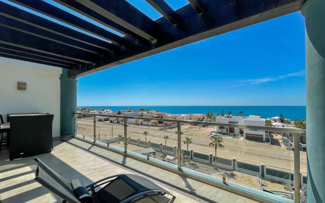 Quiet Cozy Getaway With Stunning Ocean View