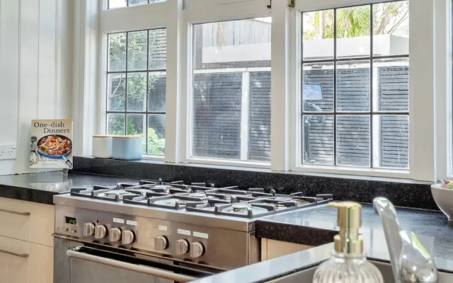 Classic 3 Bedroom Home near Ponsonby Rd