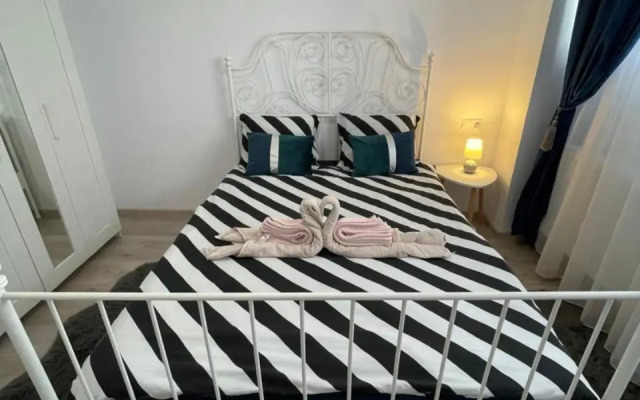 Roxi's Apartment