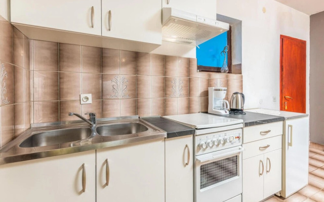 Stunning Apartment in Stara Baska With Wifi