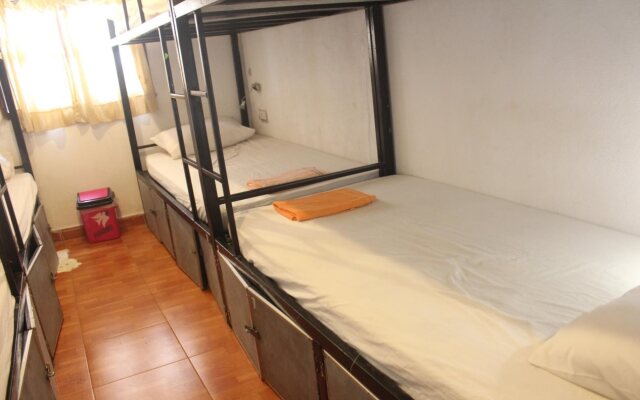 LPQ Backpackers Hostel