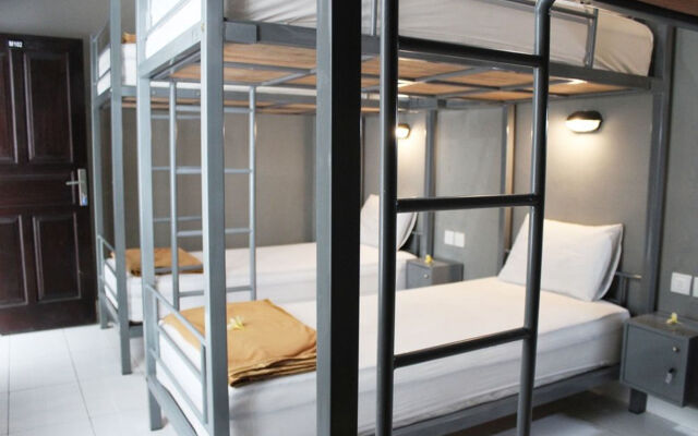 Kuta Beach Hostel