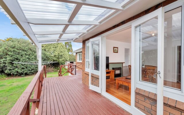 3 Bedroom In Onehunga w Parking - Wifi - Netflix