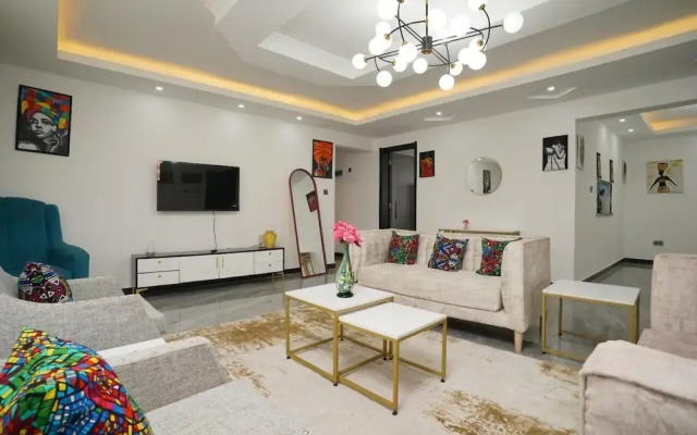 Lux Suites Platinum Oak Residency