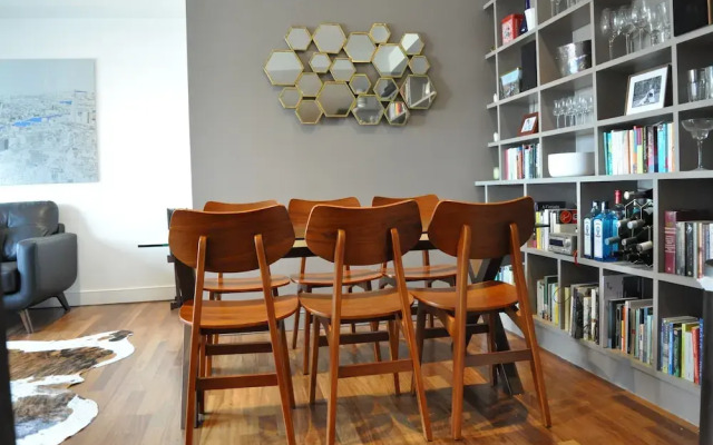 Fantastic Stylish 2 Bed Next to Borough Station