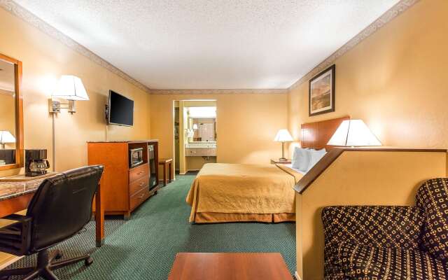 Quality Inn & Suites Camarillo - Oxnard
