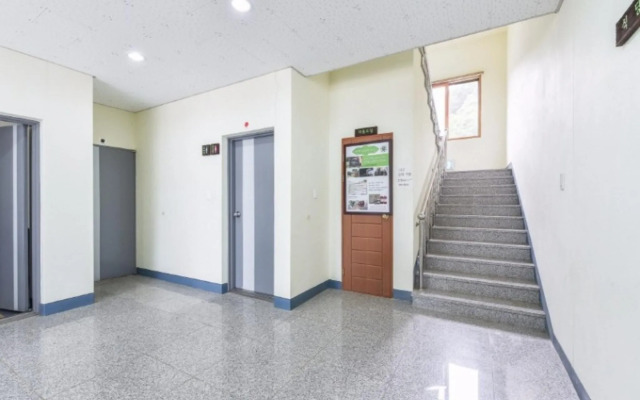 Gwangyang Sandalbaengi Pension