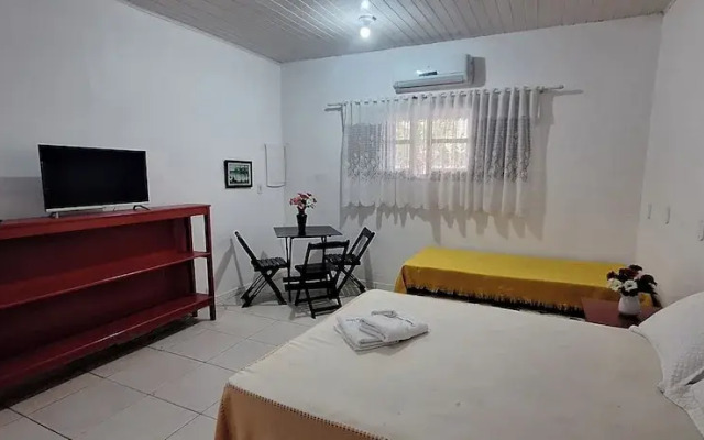 Pousada da Tia Lúcia-Loft Rosa Vermelha