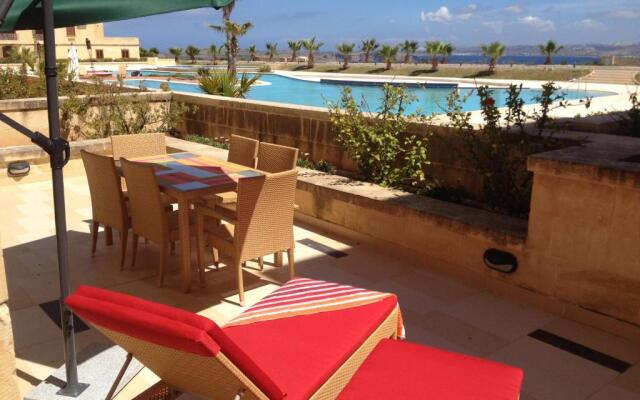Fort Chambray Apartment
