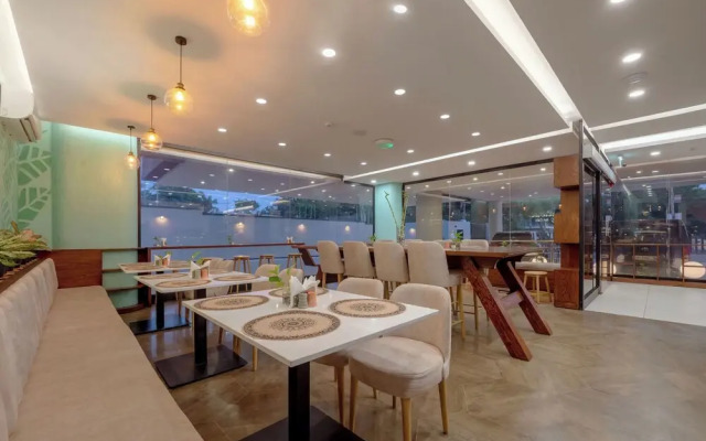Eden Gardens Hotel