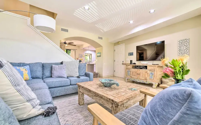 Bright & Airy Lahaina Condo - Walk to Beach!