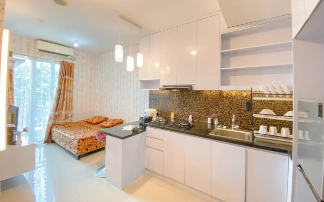 Strategic And Comfort Stay 2Br Apartment Woodland Park Residence