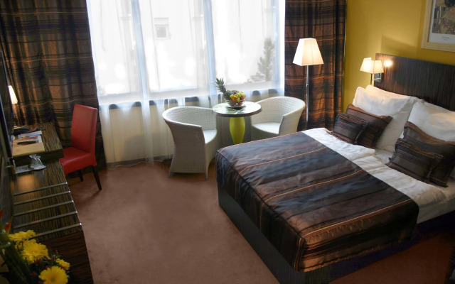 EA Hotel Crystal Palace