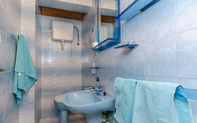 Apartments and Rooms Darinka