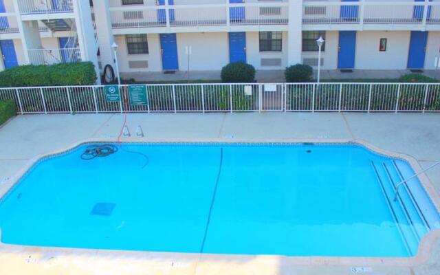 Motel 6 Tulsa South