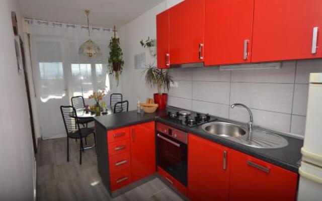 Sunshine Apartment