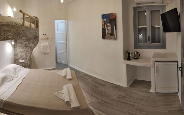 Grey Rooms Naxos