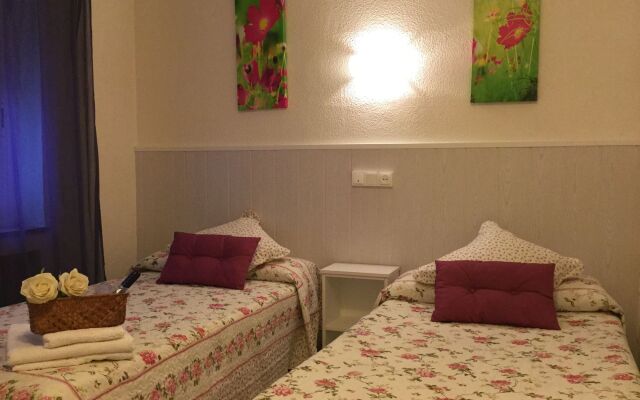 Hostal Albero by gaiarooms