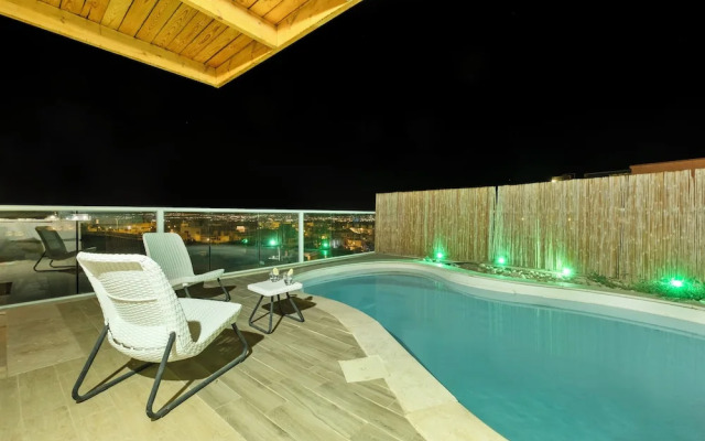 Sea View Beach Penthouse by Sea N' Rent