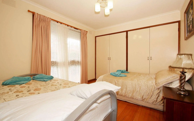 40 Thames Holiday Unit