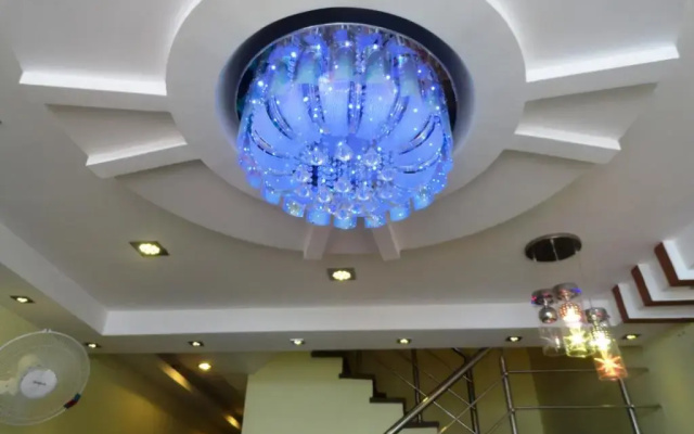 OYO 67184 Hotel Grand Inn