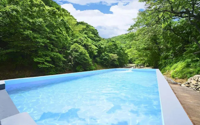 Gyeongju Green Valley Spa Pension